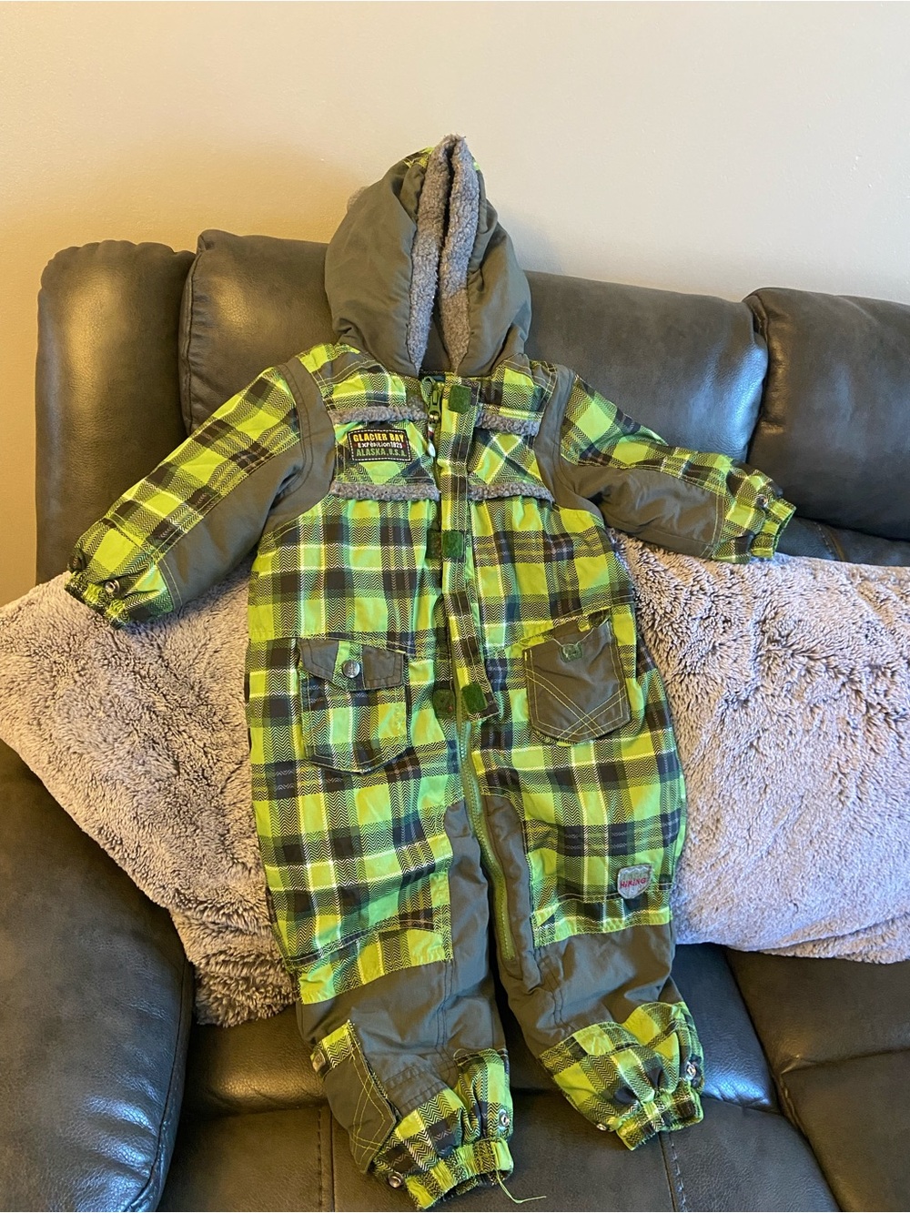 Kids Green Plaid Insulated Hooded Snow Suit - Cozy Winter One-Piece